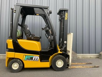 Carrello elevatore frontale a 4 ruote Yale GLP18VX