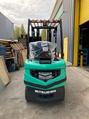 Carrello elevatore frontale a 4 ruote Mitsubishi FG18N
