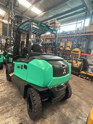 Carrello elevatore frontale a 4 ruote Mitsubishi FB55NH - 7