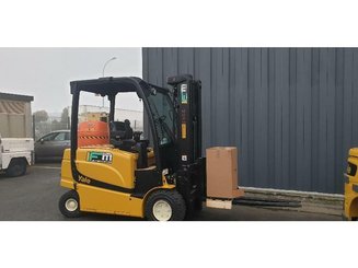 Carrelli elevatori elettrici Yale ERP30VL