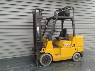 Carrello elevatore frontale a 4 ruote Caterpillar GC40K - 1
