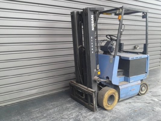Carrello elevatore frontale a 4 ruote Nissan FPO1R16U - 1