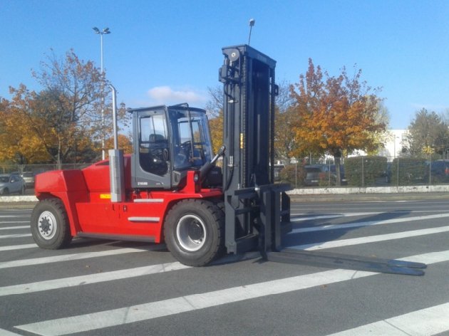 Carrello elevatore frontale a 4 ruote Kalmar DCG160-12 - 1