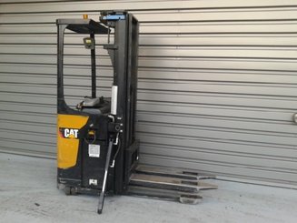 Stoccatori con pedana Caterpillar NSR20N