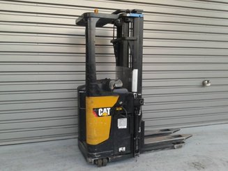 Stoccatori con pedana Caterpillar NSR20N