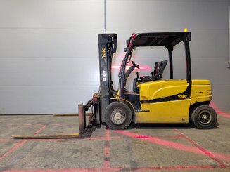Carrello elevatore frontale a 4 ruote Yale ERP45VL