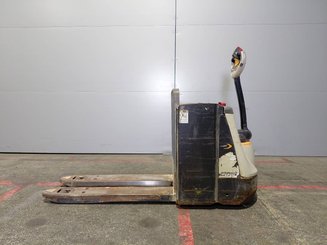 Transpallet guida in accompagnamento Crown WP3080
