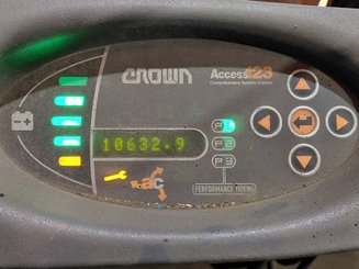 Carrello elevatore frontale a 4 ruote Crown SCF6040-18 - 9