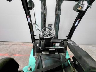Carrello elevatore frontale a 4 ruote Yale GLP35