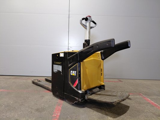 Transpallet con pedana Caterpillar NPV20N2 - 1