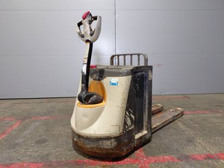 Transpallet guida in accompagnamento Crown WP3080