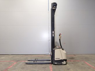 Stoccatori guida in accompagnamento Crown WF3000 1.2 - 5