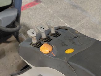 Carrello elevatore frontale a 4 ruote Crown SCF6040-16 - 7