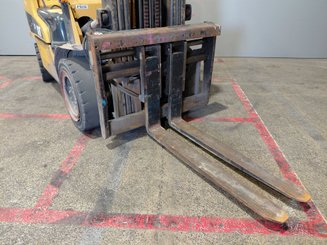 Carrello elevatore frontale a 4 ruote Caterpillar GP30NTD - 7
