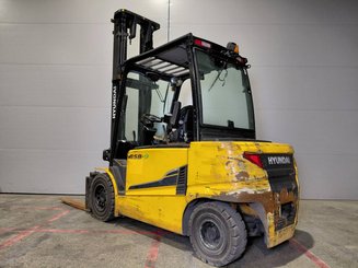 Carrello elevatore frontale a 4 ruote Hyundai 45B9
