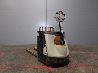 Transpallet guida in accompagnamento Crown WP3080