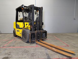 Carrello elevatore frontale a 4 ruote Hyundai 45L-7