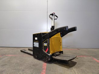 Transpallet con pedana Caterpillar NPV20N2