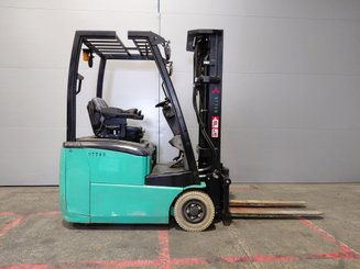 Carrello elevatore frontale a 3 ruote Mitsubishi FB15PNT