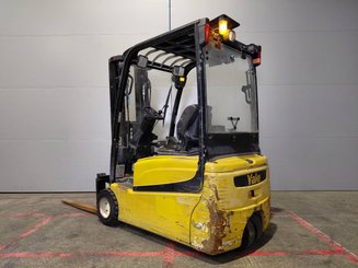 Carrello elevatore frontale a 4 ruote Yale ERP20 - 2