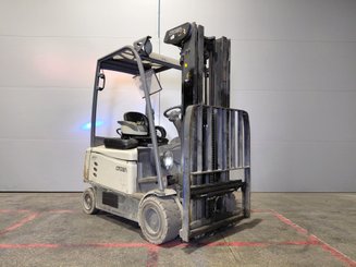 Carrello elevatore frontale a 4 ruote Crown SCF6040-18