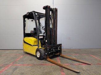 Carrello elevatore frontale a 4 ruote Yale ERP20 - 1