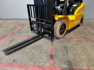 Carrello elevatore frontale a 4 ruote Hangcha XE20i (CPD20-XEY2HA-SI) 
