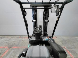 Carrello elevatore frontale a 3 ruote Mitsubishi FB15PNT