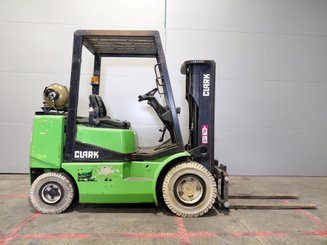 Carrelli elevatori a gas Clark CGP25 - 5