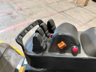 Carrello elevatore frontale a 4 ruote Hyundai 45B9