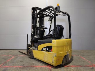 Carrello elevatore frontale a 3 ruote Caterpillar EP16NT - 2