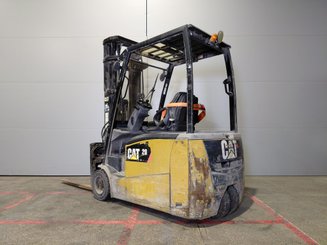 Carrello elevatore frontale a 3 ruote Caterpillar EP20PNT - 2