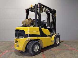 Carrello elevatore frontale a 4 ruote Yale GLP35