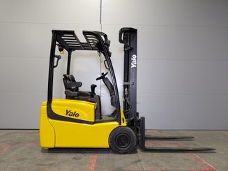 Carrelli elevatori elettrici Yale ERP16VT SWB