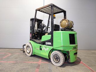 Carrelli elevatori a gas Clark CGP25 - 2