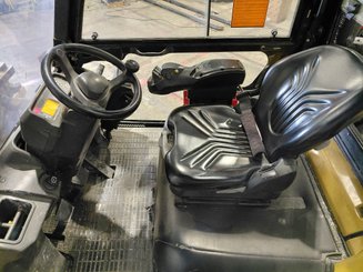 Carrello elevatore frontale a 4 ruote Caterpillar GP45NTD - 6