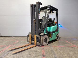 Carrello elevatore frontale a 4 ruote Yale GLP20SX - 1