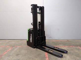 Stoccatori guida in accompagnamento Hangcha CDD16-XT1-SI