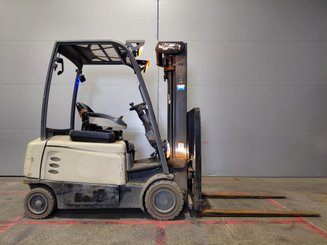 Carrello elevatore frontale a 4 ruote Crown SCF6040-18