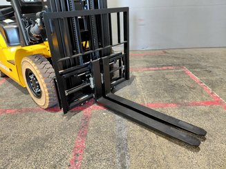 Carrello elevatore frontale a 4 ruote Hangcha XE25Hi ( CPD25-XEY2H2-SI )