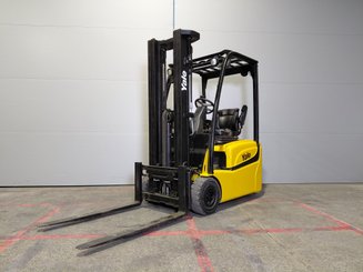 Carrelli elevatori elettrici Yale ERP16VT SWB