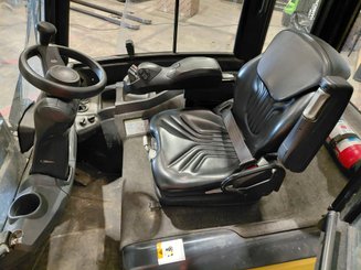Carrello elevatore frontale a 4 ruote Caterpillar EP30CN