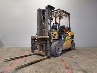 Carrello elevatore frontale a 4 ruote Caterpillar GP30NTD - 1