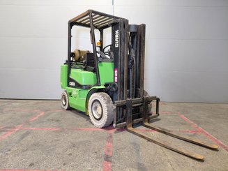Carrelli elevatori a gas Clark CGP25 - 1