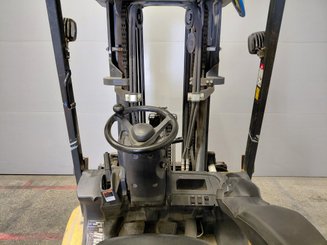 Carrello elevatore frontale a 4 ruote Caterpillar GP30NTD - 8