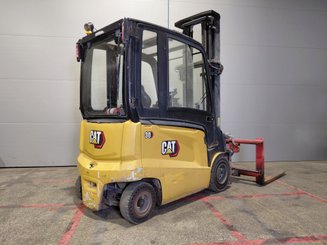 Carrello elevatore frontale a 4 ruote Caterpillar EP30CN - 2