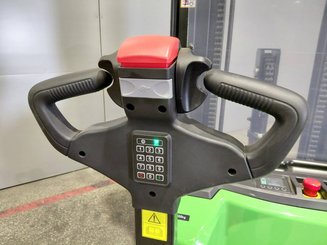 Stoccatori guida in accompagnamento Hangcha CDD16-XT1-SI
