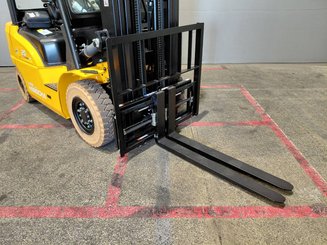 Carrello elevatore frontale a 4 ruote Hangcha XE25i ( CPD25-XEY2HA-SI )
