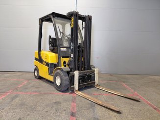 Carrello elevatore frontale a 4 ruote Yale GDP25 - 1