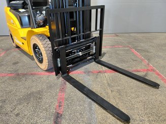 Carrello elevatore frontale a 4 ruote Hangcha XE25Hi ( CPD25-XEY2H2-SI )